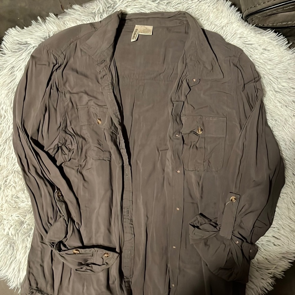 Light hunter green women’s button up blouse
